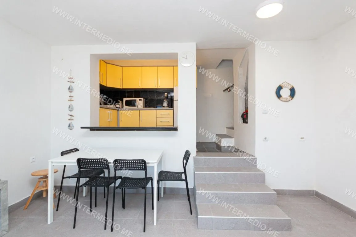 Sale, house, 100m², Morinj, Kotor