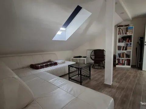 Izdavanje, garsonjera, 120m², Severni Bulevar, Zvezdara Sve Podlokacije - image 14