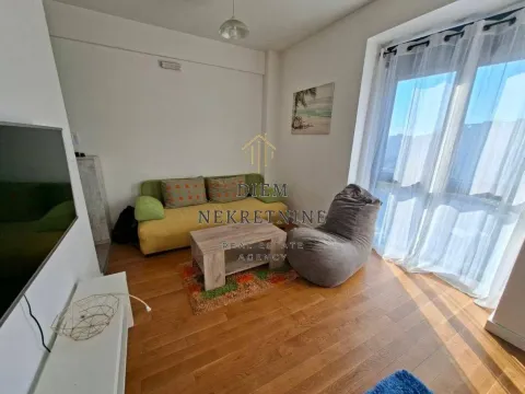 Rent, studio apartment, 33m², Centar, Bar - image 2