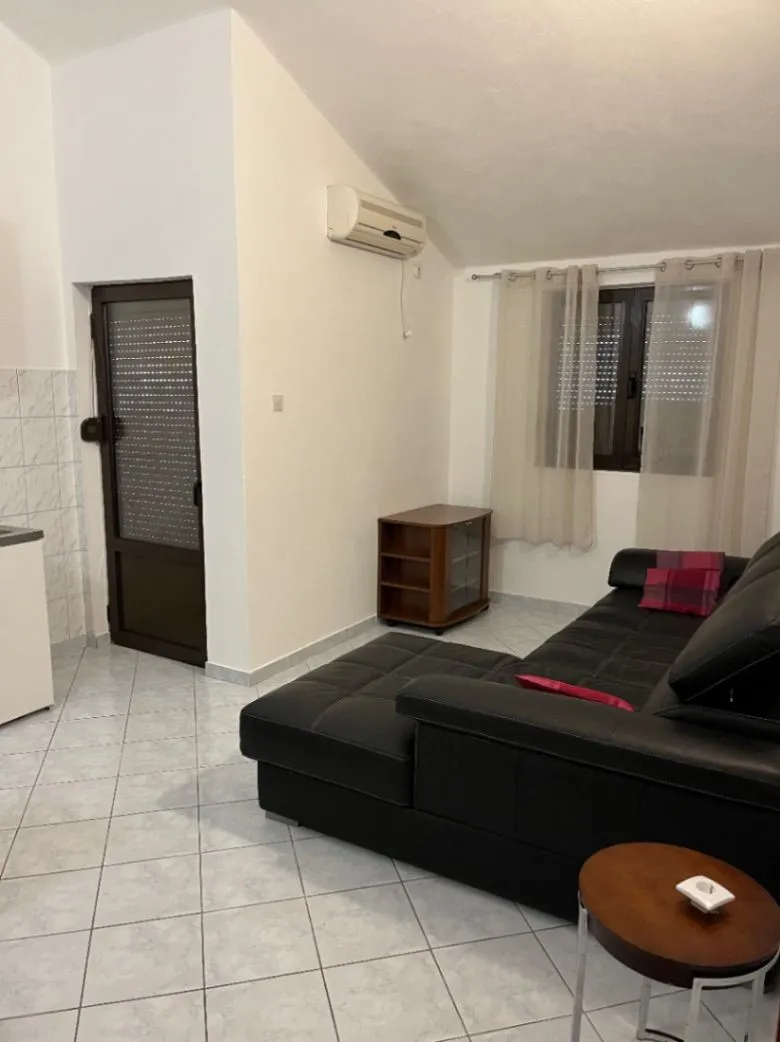 Sale, house, 160m², Murtovina, Podgorica