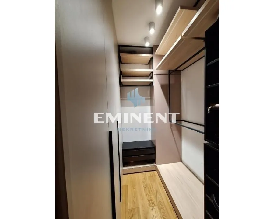 Sale, three bedroom apartment, 75m², Novi Beograd Blok 65, Novi Beograd Sve Podlokacije