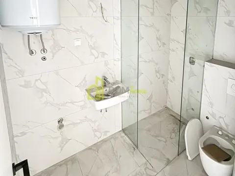 Prodaja, dvosoban stan, 67m², Stari Aerodrom, Podgorica - image 6