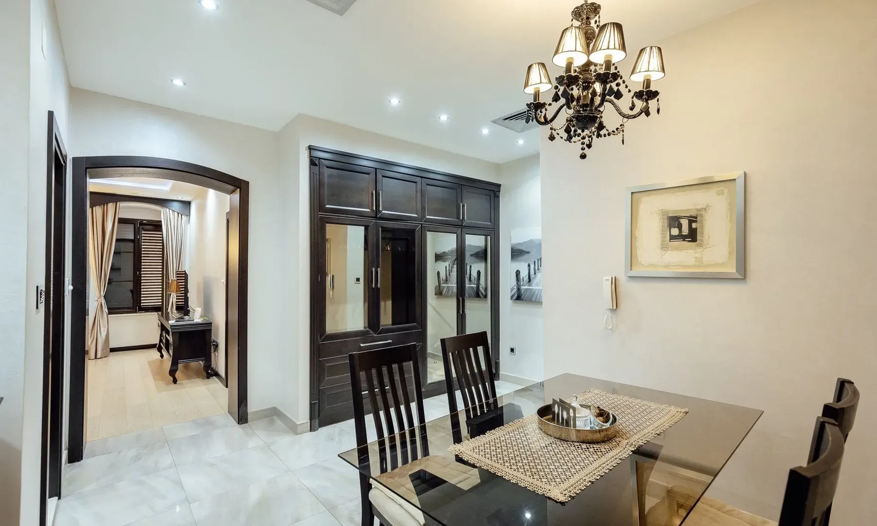 Prodaja, dvosoban stan, 117m², Stari Grad Kotor, Kotor