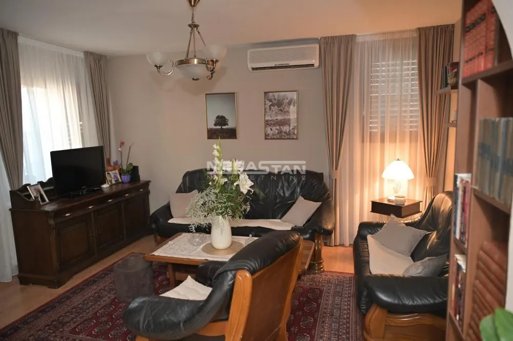 Prodaja, kuća, 167m², Krnjaca, Palilula Sve Podlokacije