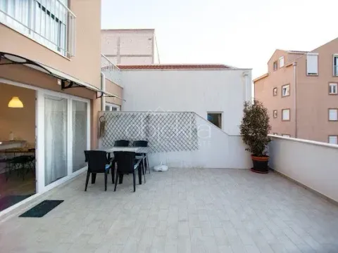 Prodaja, stan, 64m², Tivat, Crna Gora - image 2