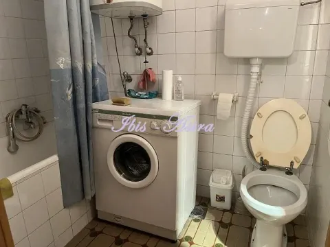 Rent, three bedroom apartment, 84m², Kalenić Pijaca, Vračar Sve Podlokacije - image 9