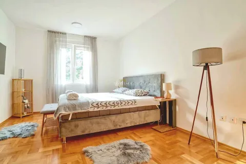 Rent, two bedroom apartment, 72m², Dubovica, Budva - image 5