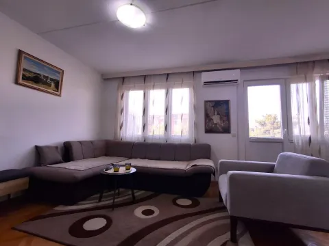 Prodaja, stan, 71m², Gintaš, Podgorica - image 2