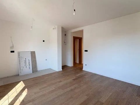 Prodaja, trosoban stan, 96m², Tivat, Crna Gora - image 16