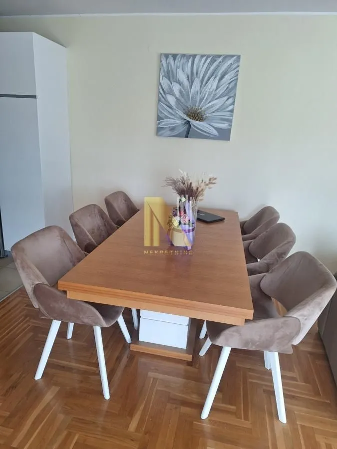Prodaja, četvorosoban stan, 91m², Sajmište, Novi Sad