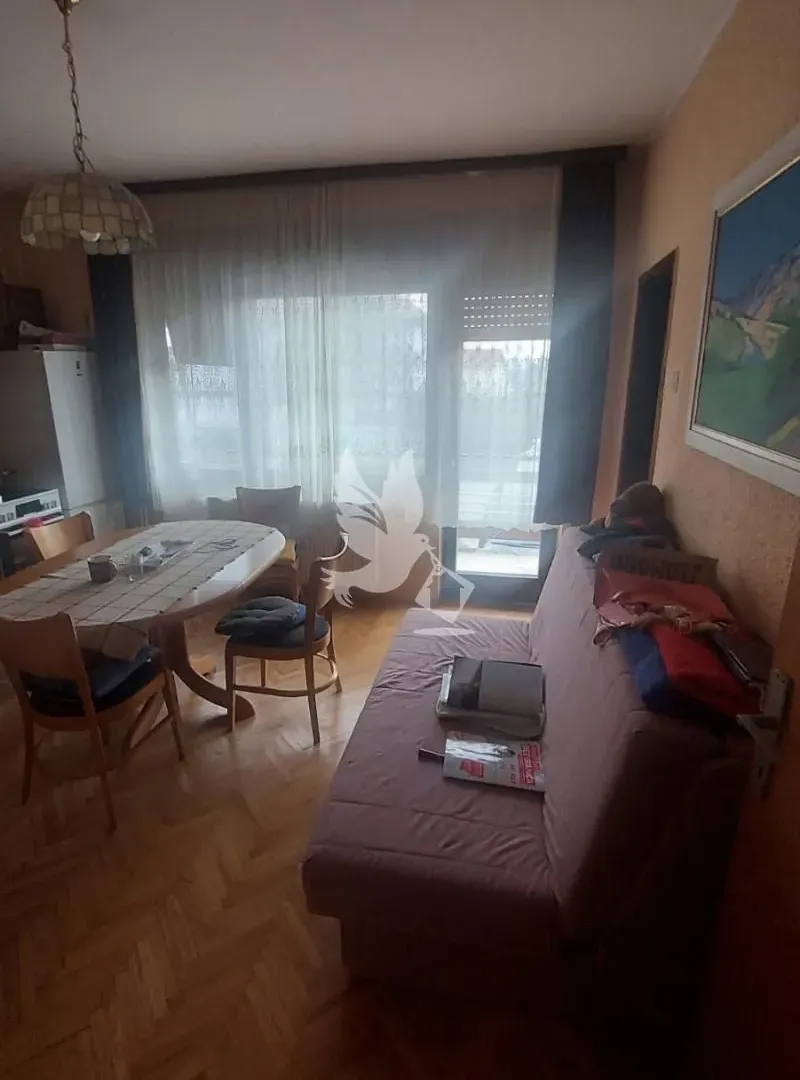 Sale, house, 218m², Mladenovac selo, Mladenovac