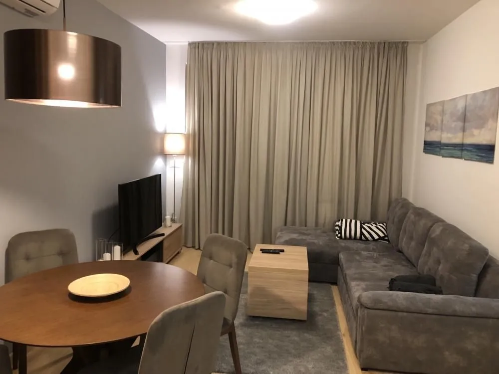 Rent, three bedroom apartment, 68m², Crveni Krst, Beograd
