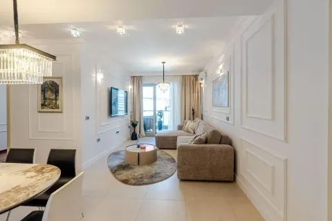 Rent, two bedroom apartment, 94m², Budva, Crna Gora - image 9