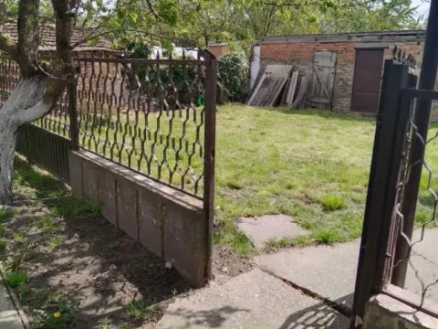 Sale, house, 130m², Taraš, Zrenjanin - image 18