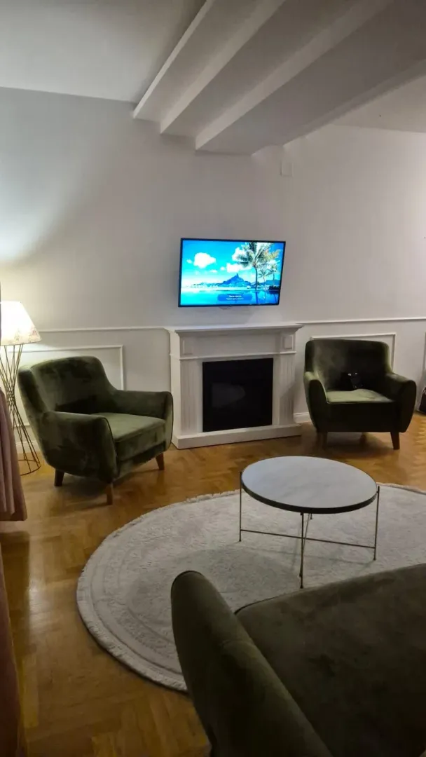 Izdavanje, jednosoban stan, 42m², Rozino, Budva