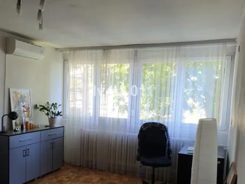 Stan in Zvezdara Sve Podlokacije