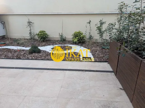 Prodaja, četvorosoban stan, 149m², Vračar Centar, Vračar Sve Podlokacije - image 17