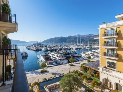 Prodaja, trosoban stan, 253m², Porto Montenegro, Tivat - image 13