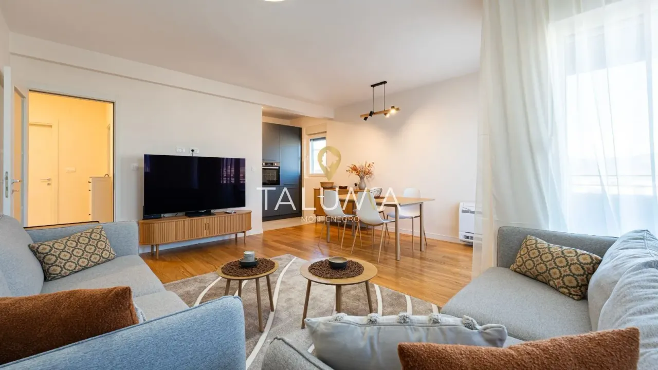 Izdavanje, dvosoban stan, 73m², City Kvart, Podgorica