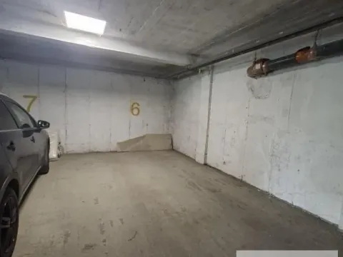 Parking garaža in Vojvode Vlahovica