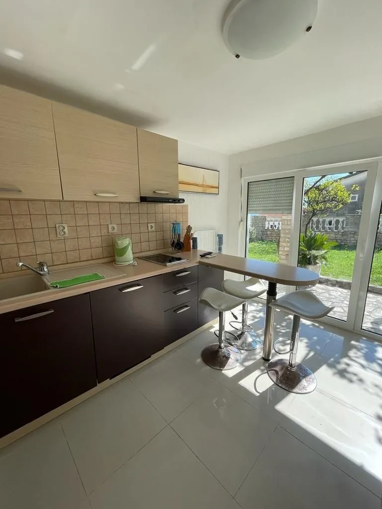 Prodaja, kuća, 350m², Baošići, Herceg Novi