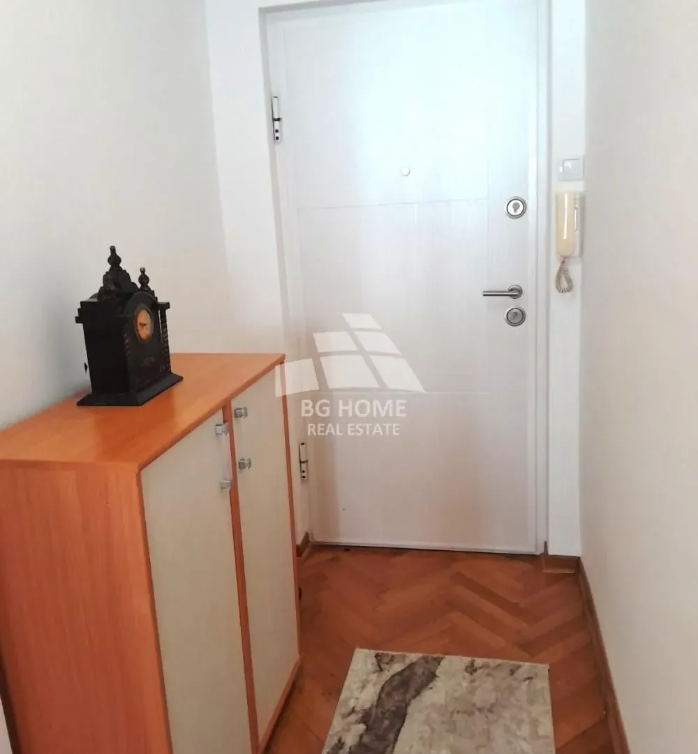 Rent, two bedroom apartment, 60m², Kalenić Pijaca, Vračar Sve Podlokacije