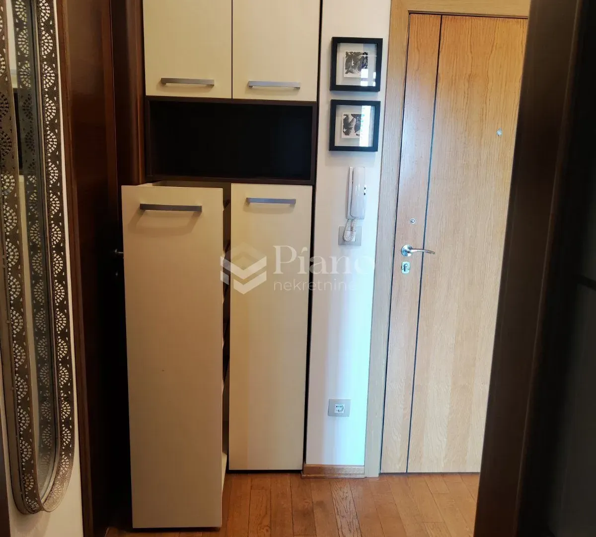 Izdavanje, dvosoban stan, 62m², Podgorica, Crna Gora
