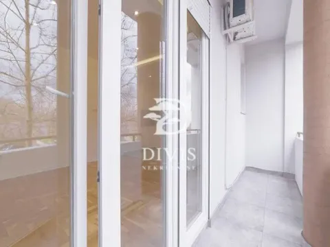 Sale, four bedroom apartment, 80m², Vračar Sve Podlokacije, Beograd - image 15