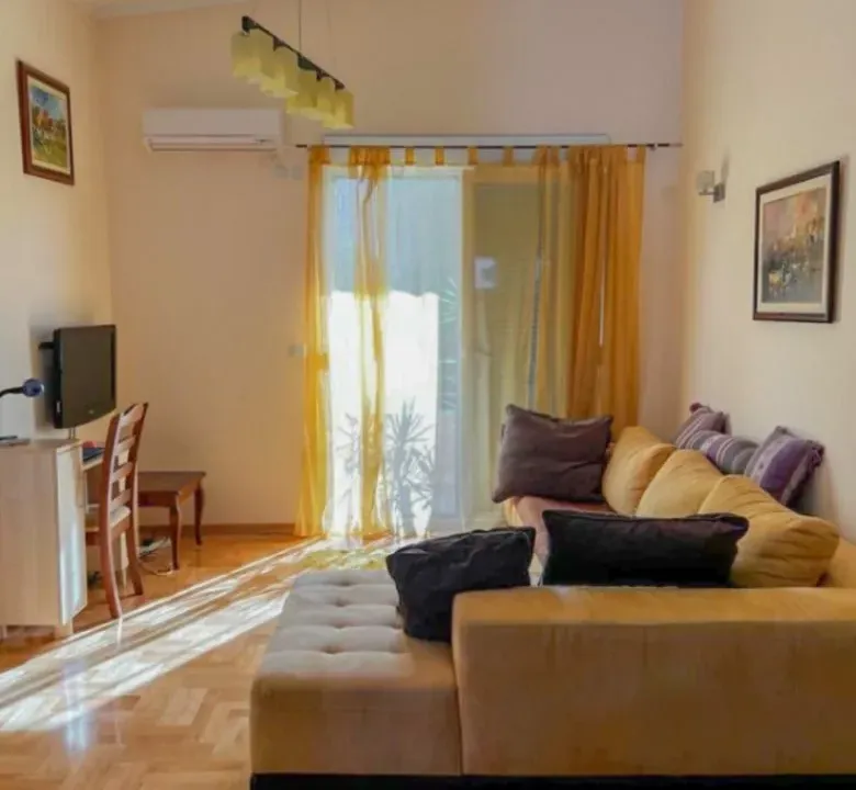 Sale, two bedroom apartment, 73m², Đenovići, Herceg Novi