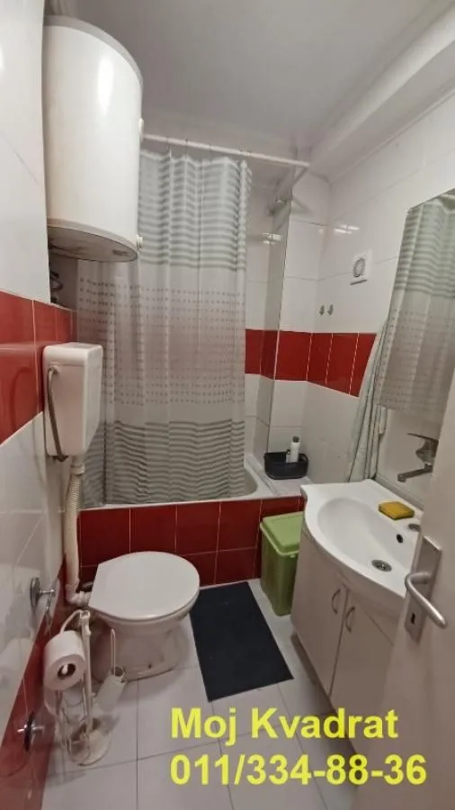 Prodaja, trosoban stan, 66m², Zemun Kalvarija, Zemun Sve Podlokacije