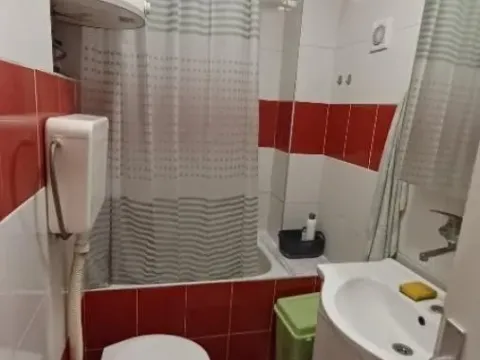 Prodaja, trosoban stan, 66m², Zemun Kalvarija, Zemun Sve Podlokacije - image 12