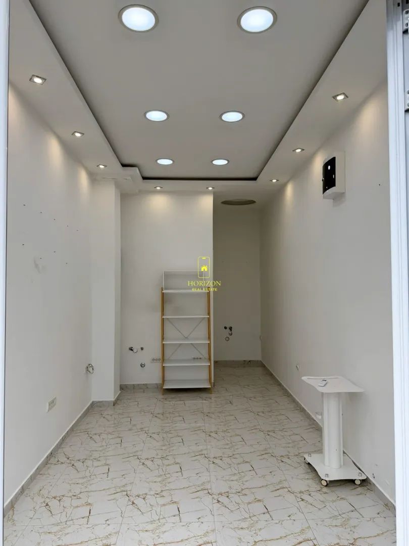 Rent, office space, 18m², Kod Big Fashion-a, Podgorica