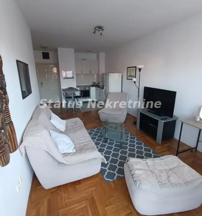 Izdavanje, jednosoban stan, 42m², Nova Detelinara, Novi Sad Sve Podlokacije