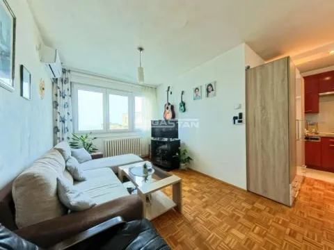 Sale, two bedroom apartment, 43m², Novi Beograd Blok 63, Novi Beograd Sve Podlokacije