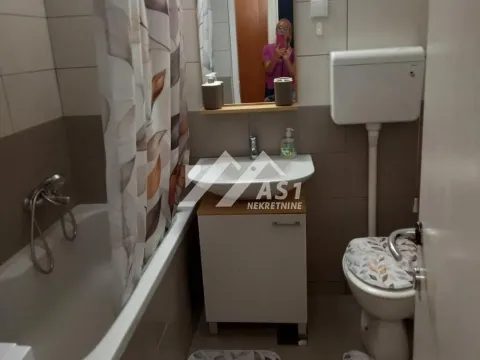 Izdavanje, dvosoban stan, 66m², Bulevar Oslobodjenja, Novi Sad Sve Podlokacije - image 9