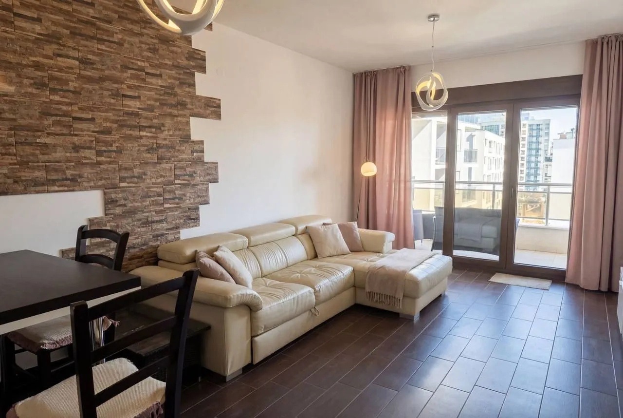 Rent, one bedroom apartment, 51m², Centar, Budva