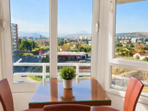 Izdavanje, jednosoban stan, 50m², Stari Aerodrom, Podgorica - image 7