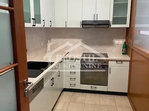 Izdavanje, kuća, 450m², Savski Venac, Beograd - image 9