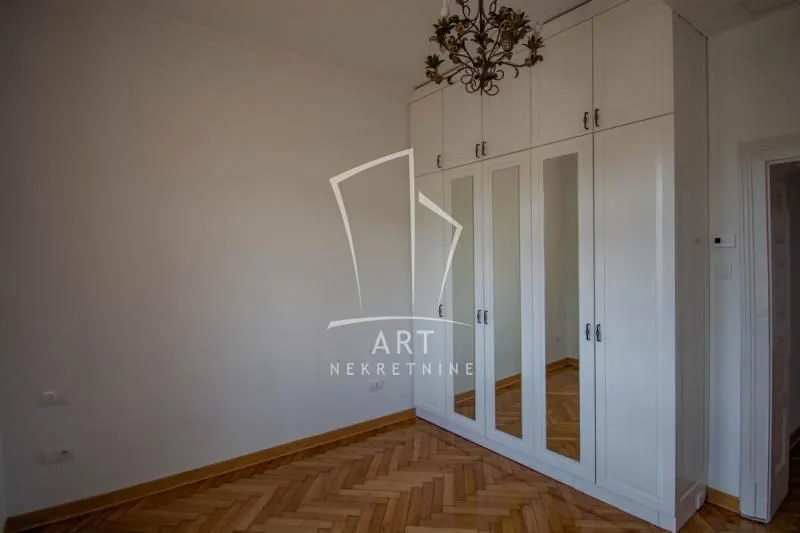 Sale, four bedroom apartment, 125m², Centar Sve Podlokacije, Beograd