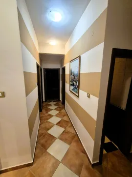 Izdavanje, dvosoban stan, 84m², Krivi Most, Podgorica - image 10