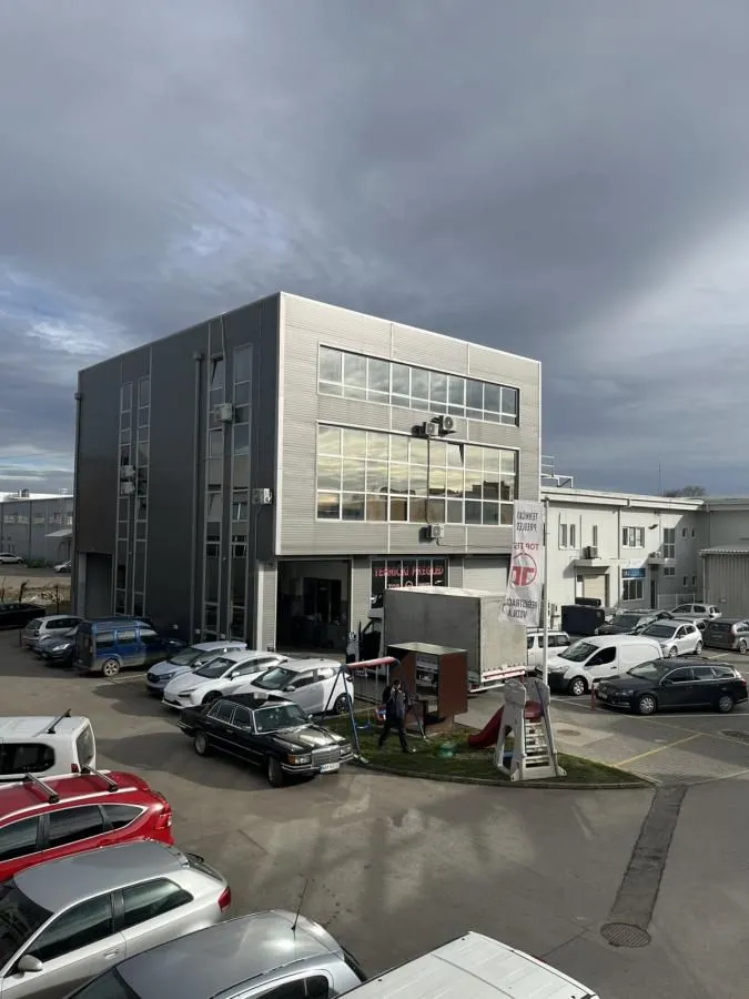 Rent, office space, 150m², Novo naselje, Novi Sad