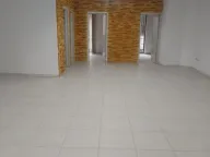 Izdavanje, poslovni prostor, 172m², 1 maj, Podgorica - image 2