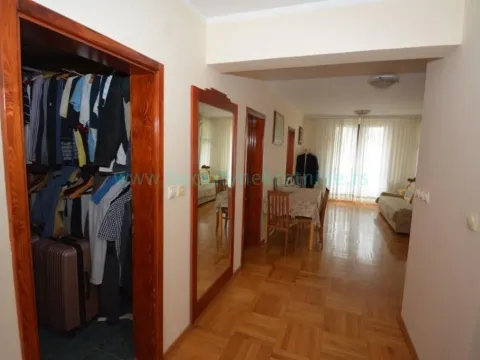 Sale, house, 430m², Kalenić Pijaca, Vračar Sve Podlokacije - image 10