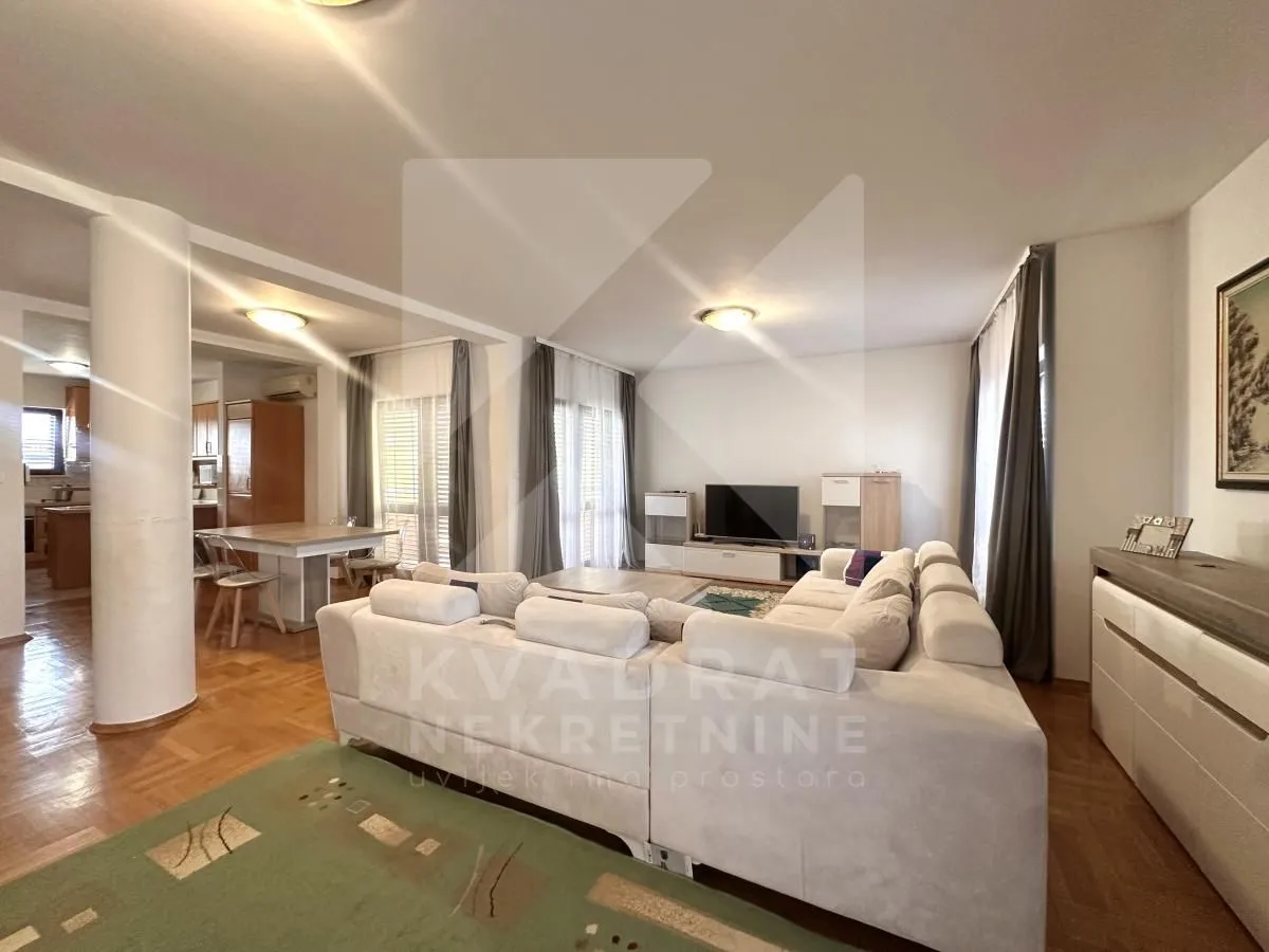 Rent, house, 326m², Stari Aerodrom, Podgorica