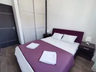 Izdavanje, jednosoban stan, 41m², Centar, Budva - image 2