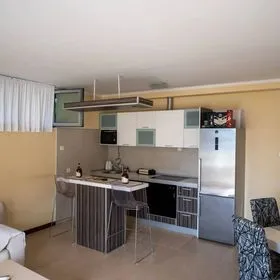 Rent, three bedroom apartment, 81m², Kotor, Crna Gora - image 12