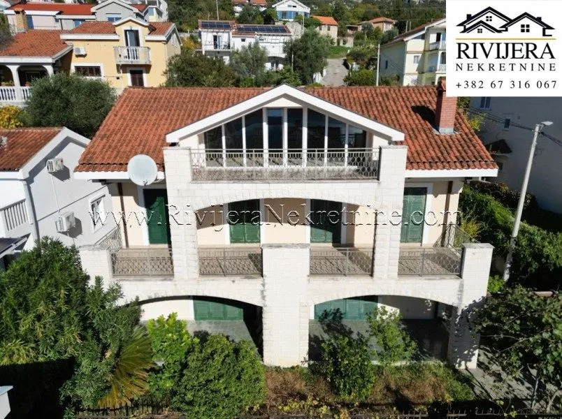 Sale, house, 270m², Topla, Herceg Novi