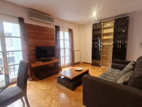 Rent, three bedroom apartment, 81m², Vračar Hram, Vračar Sve Podlokacije - image 4