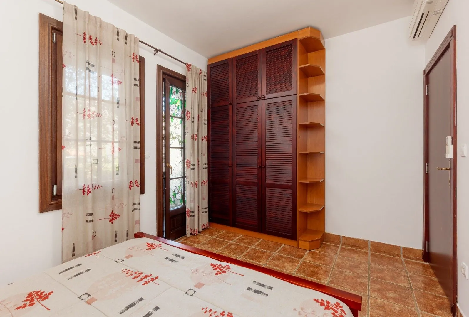 Prodaja, dvosoban stan, 84m², Kostanjica, Kotor