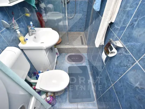 Prodaja, četvorosoban stan, 92m², Lepa Kata, Podgorica - image 17